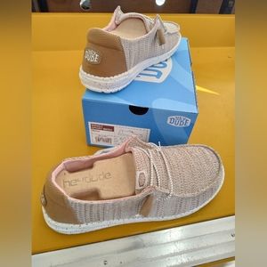 Hey Dude's Women's size 10